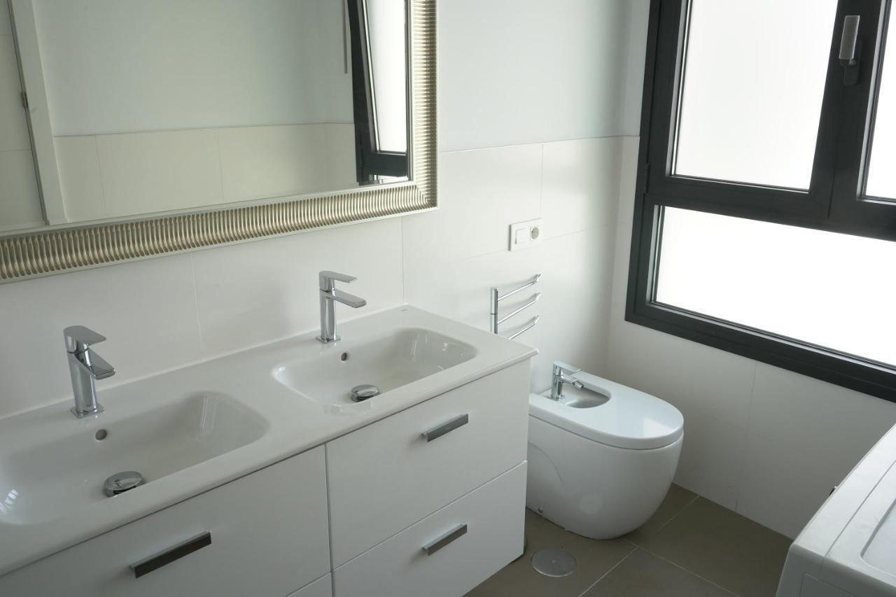 Almona De Triana - Kainga Homes เซบีญา ภายนอก รูปภาพ